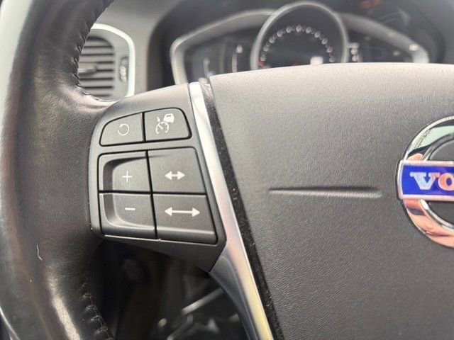 Used 2018 Volvo V60 T5 Dynamic w/ Vision Package image 15