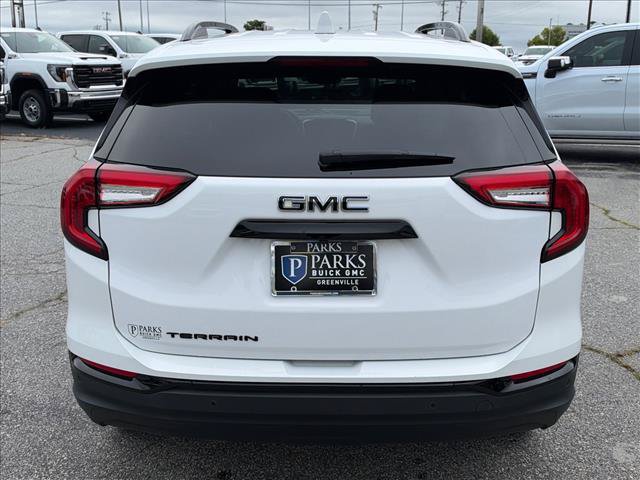 Certified 2024 GMC Terrain SLE w/ Driver Convenience Package FWD image 10
