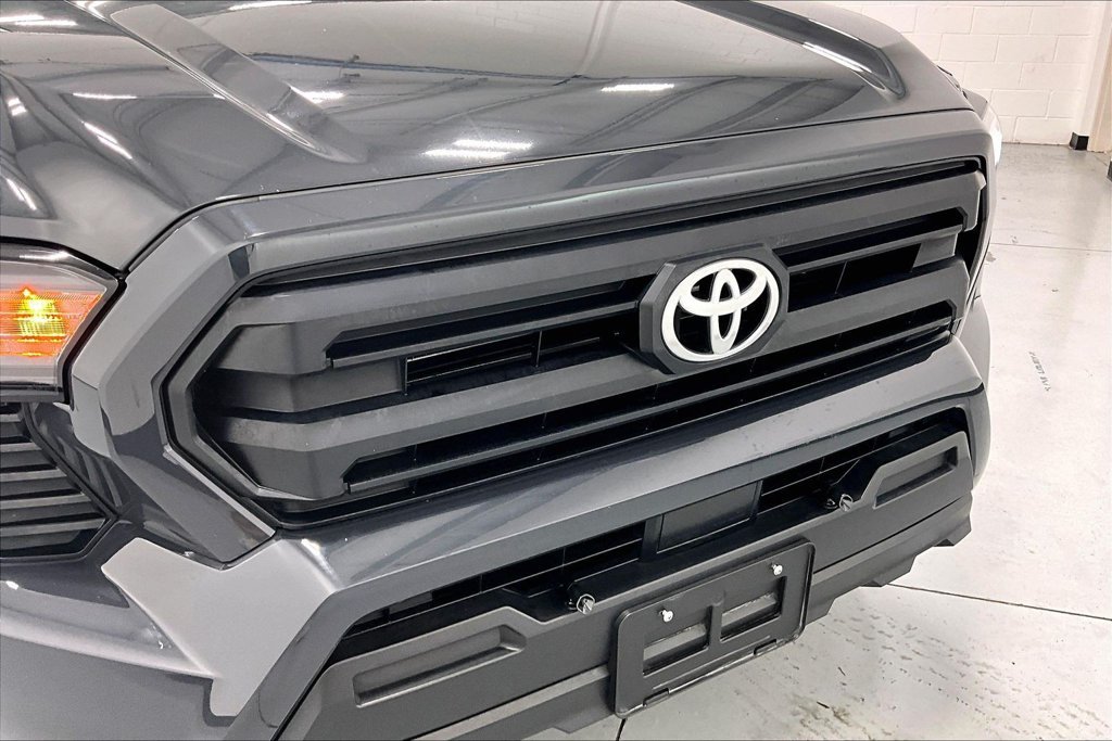 Used 2024 Toyota Tacoma SR RWD image 33