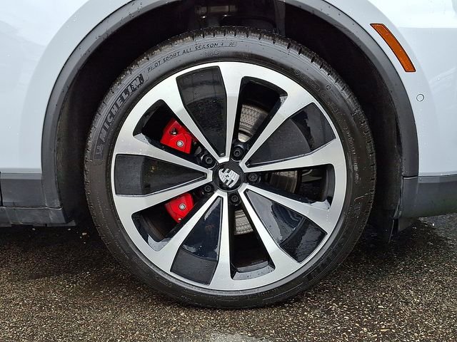 New 2025 Porsche Macan 4S Electric image 12