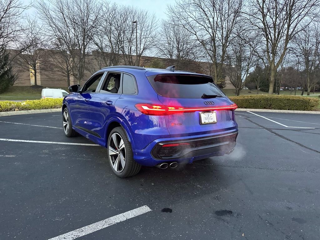 New 2025 Audi SQ5 Prestige image 5