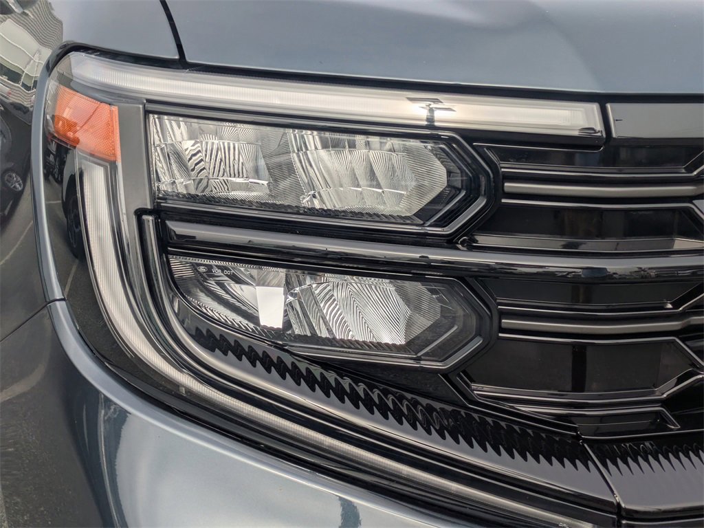 New 2025 Ford Expedition Platinum w/ Stealth Performance Package image 9