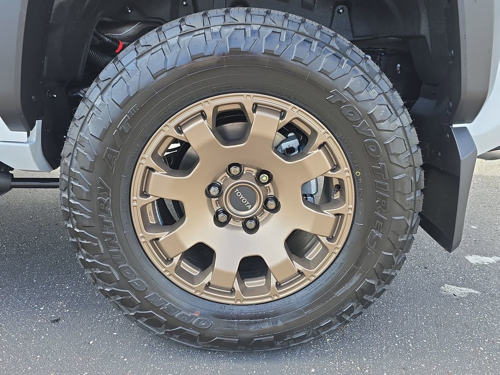 New 2025 Toyota 4Runner Trailhunter image 32