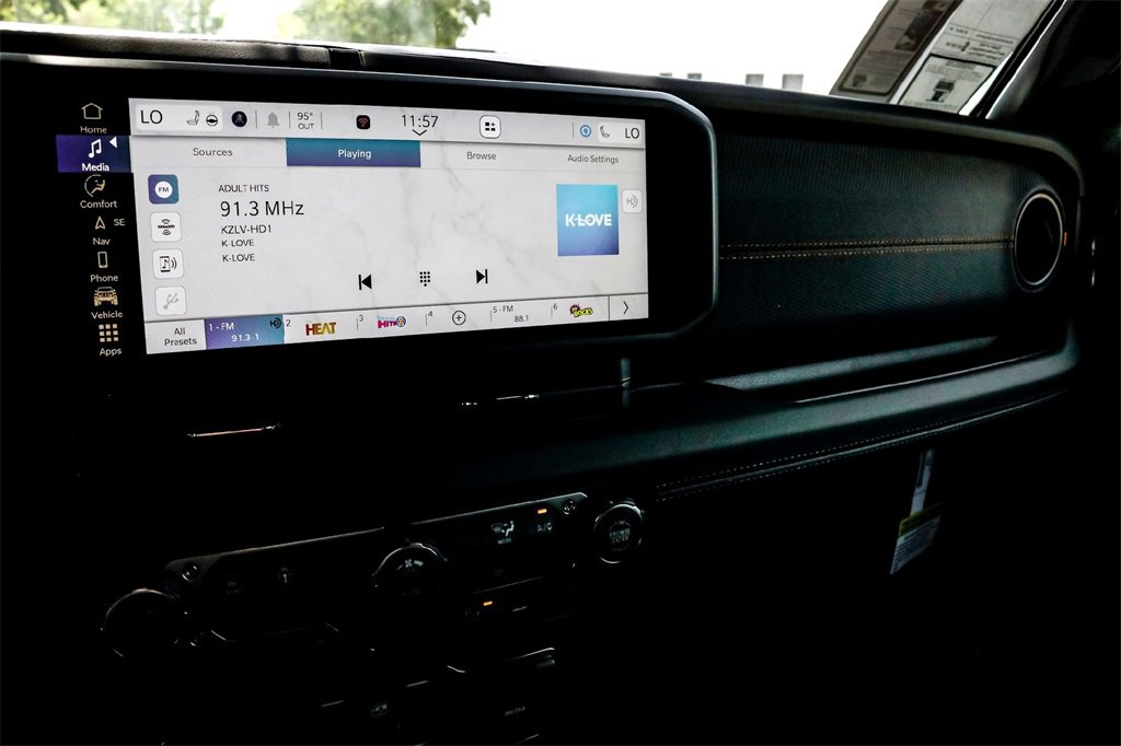 New 2025 Jeep Gladiator Mojave w/ Safety Group image 16