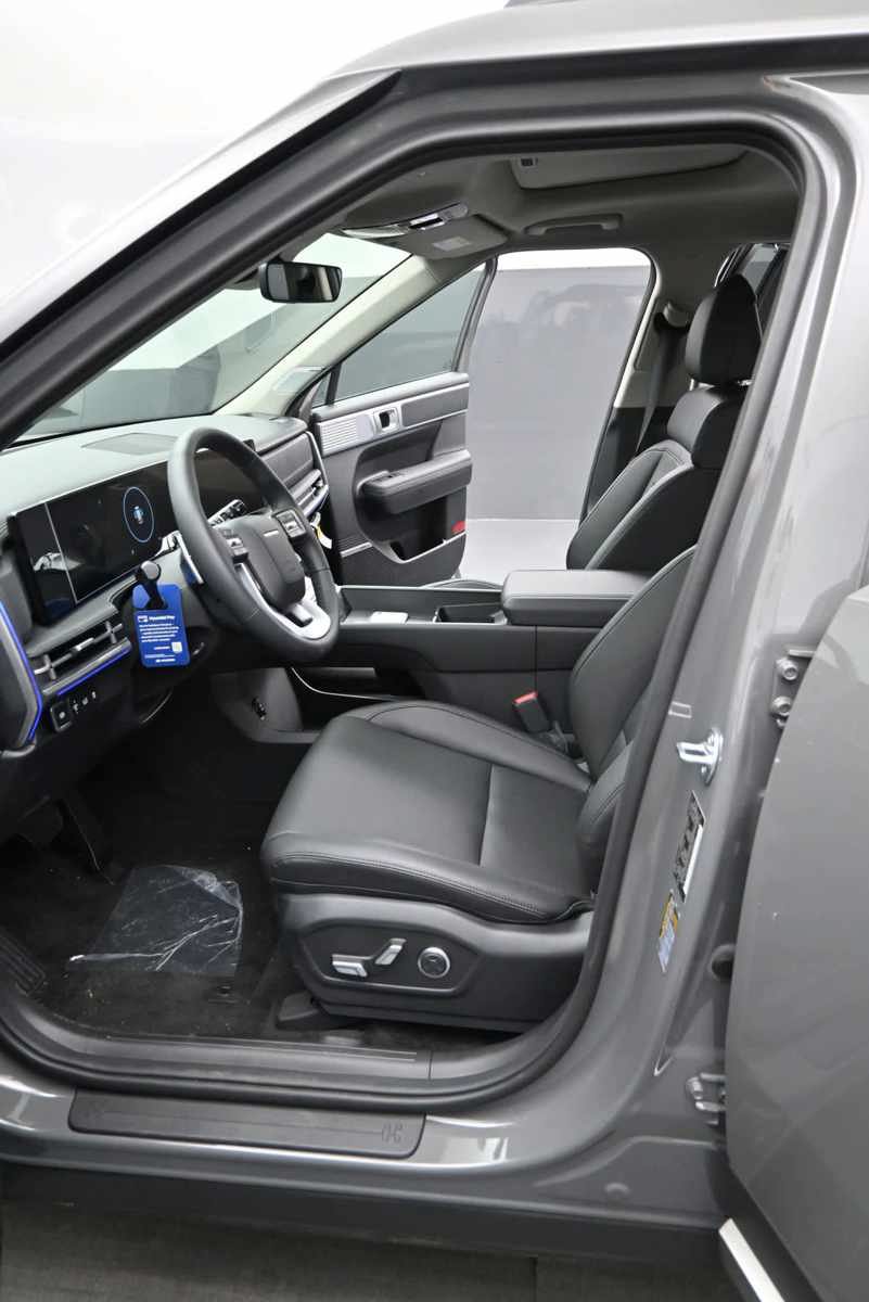 New 2026 Hyundai Santa Fe Limited AWD/4WD image 15