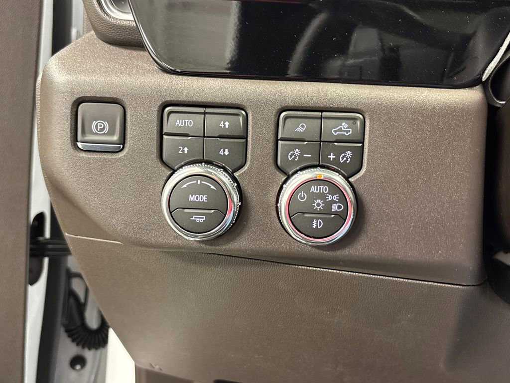 New 2026 GMC Sierra 1500 SLT w/ SLT Premium Plus Package AWD/4WD image 33