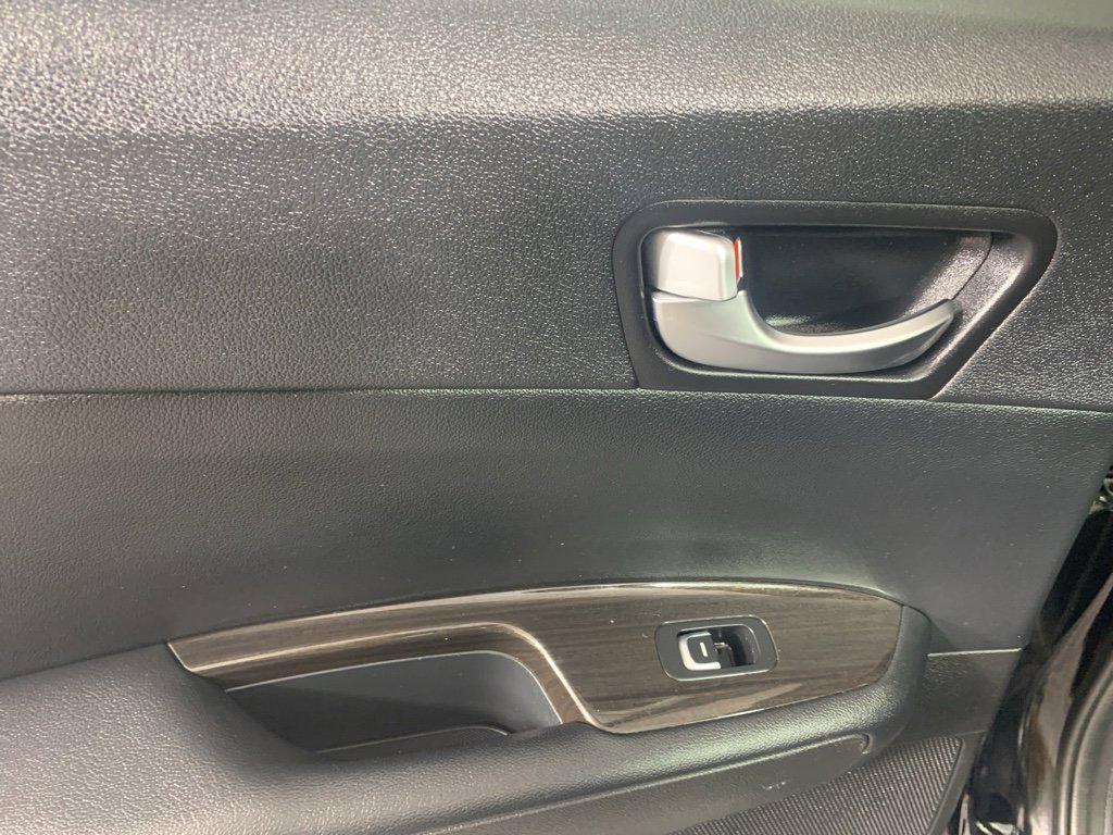 Used 2019 Kia Optima EX image 31