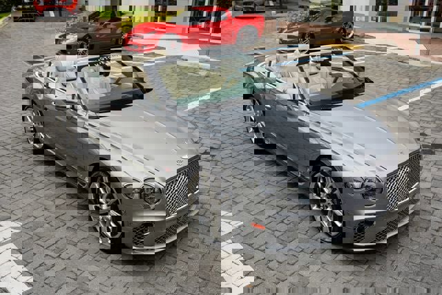 Used 2021 Bentley Continental GT Mulliner image 39