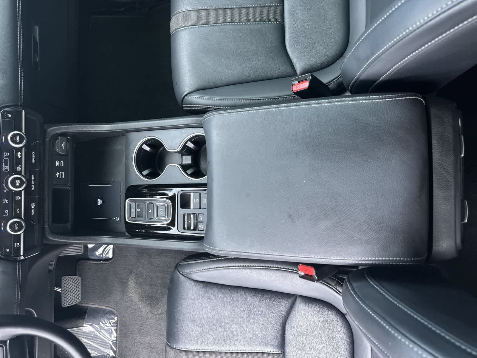 Used 2025 Honda Pilot Touring image 18