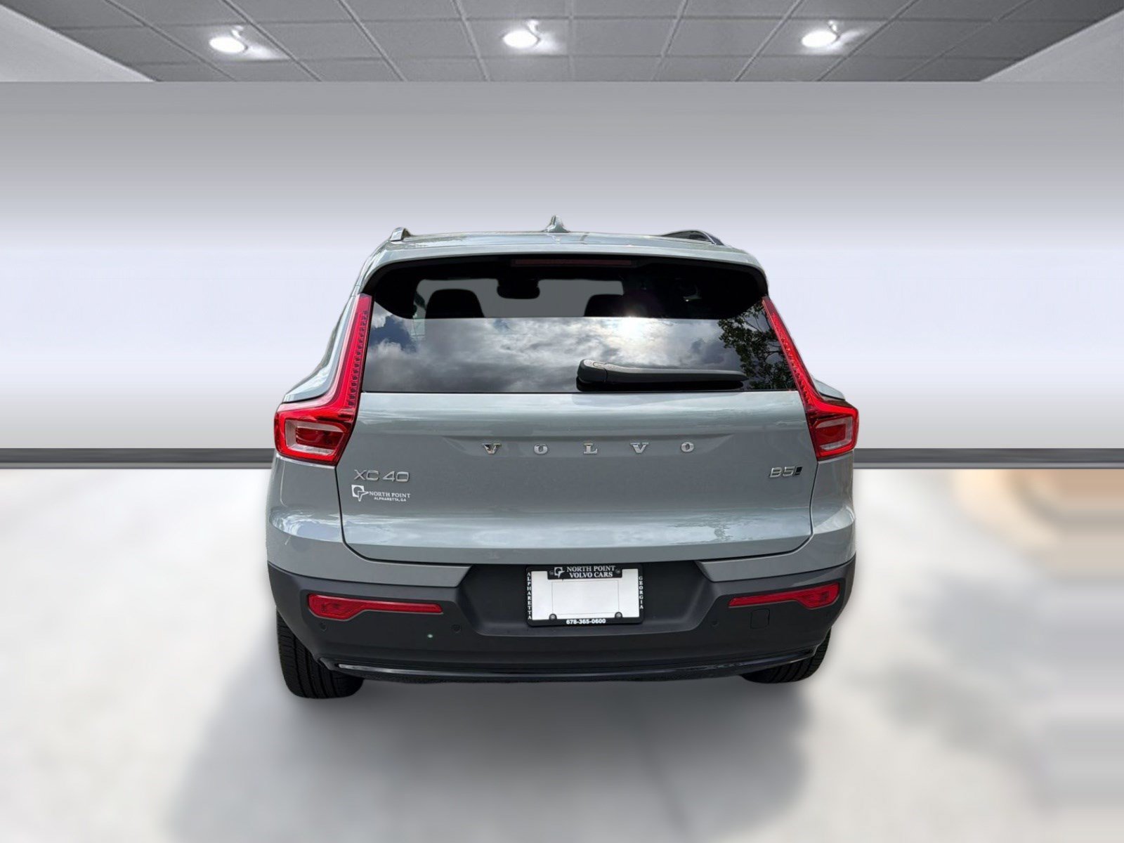 New 2026 Volvo XC40 B5 Plus w/ Protection Package Premier AWD/4WD image 10