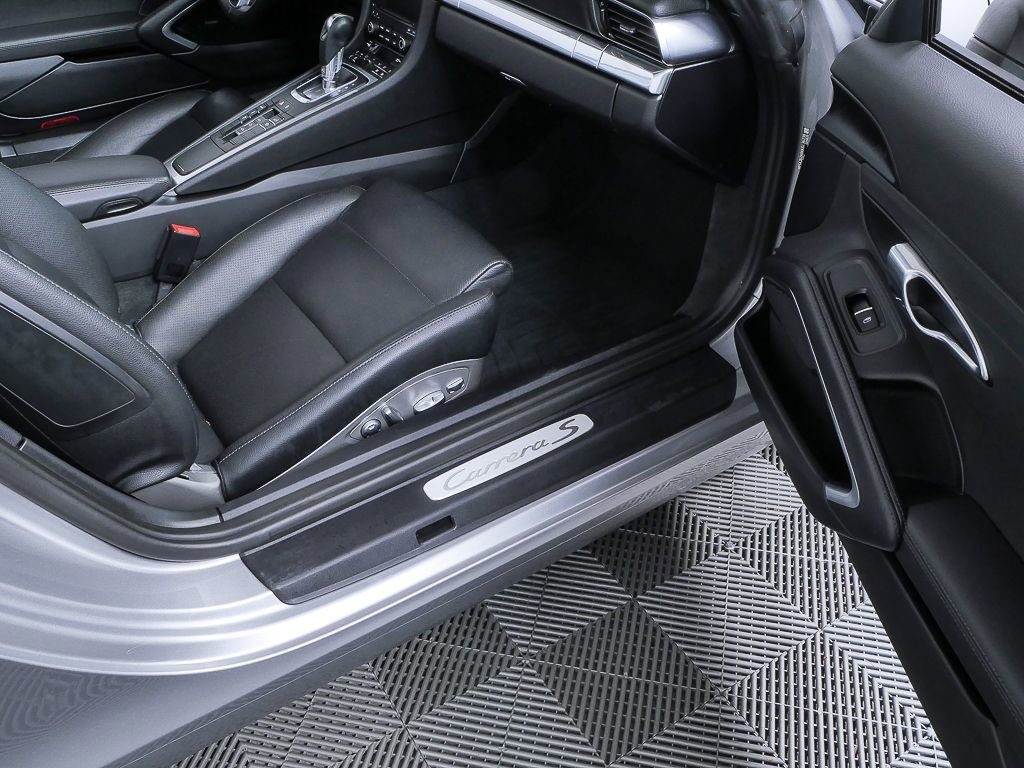 Certified 2019 Porsche 911 Carrera S image 24