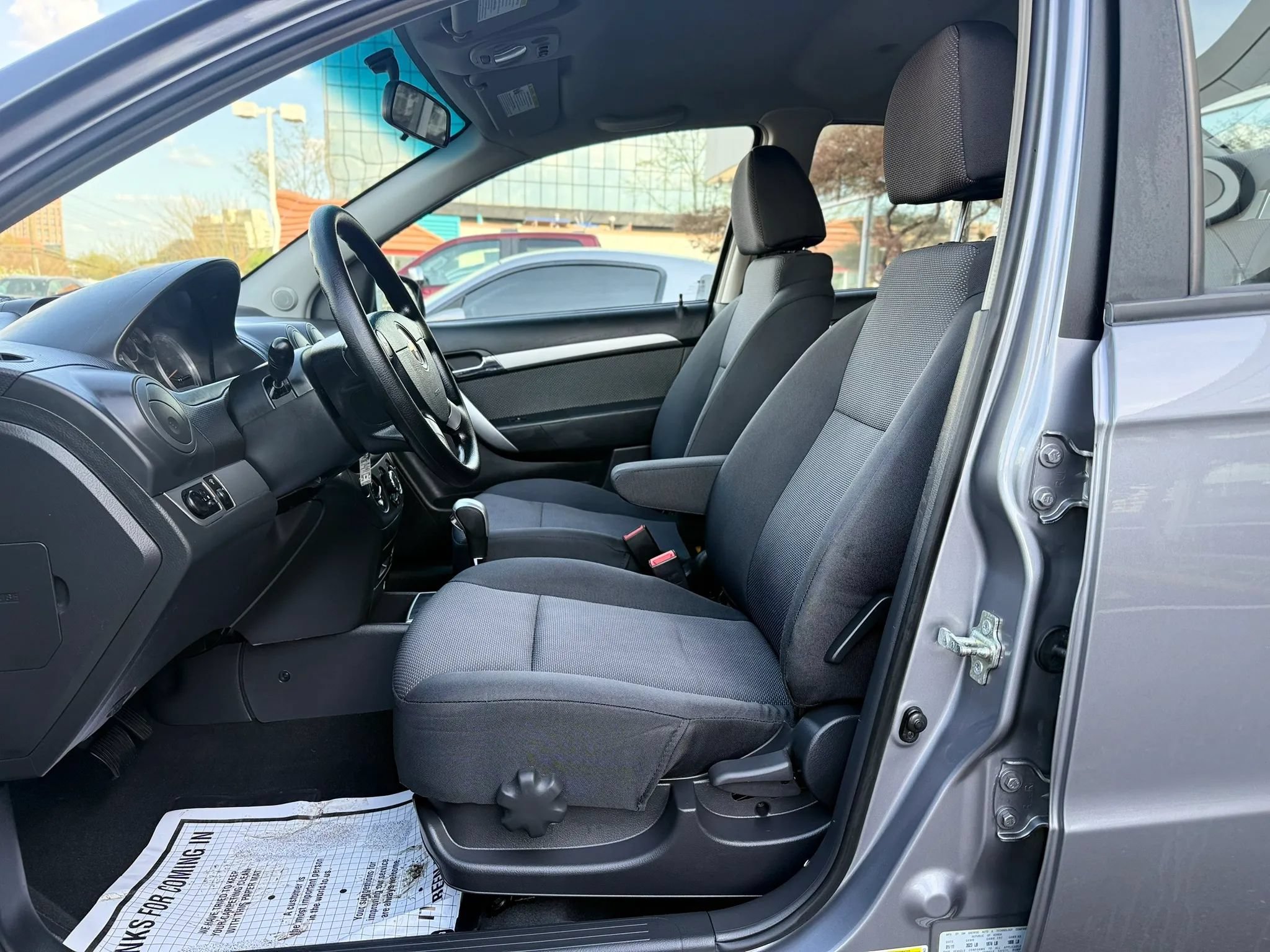 Used 2011 Chevrolet Aveo LT w/ Power and Convenience Package FWD image 9