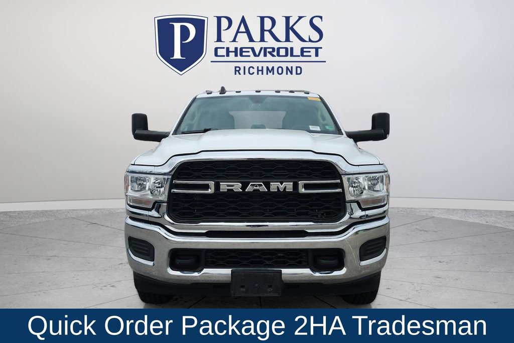 Used 2020 RAM 3500 Tradesman w/ Chrome Appearance Group image 2