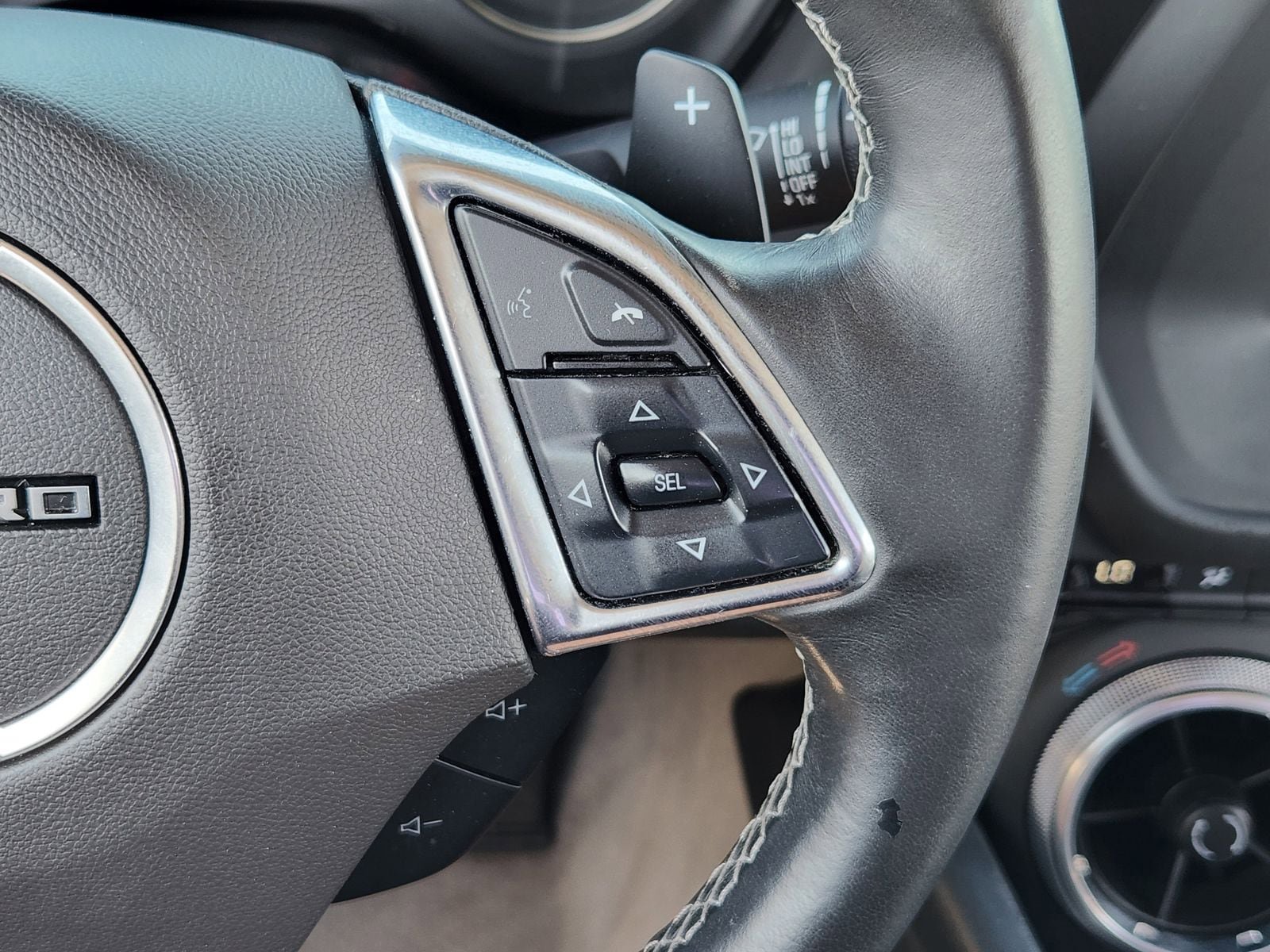 Used 2023 Chevrolet Camaro LT RWD image 35