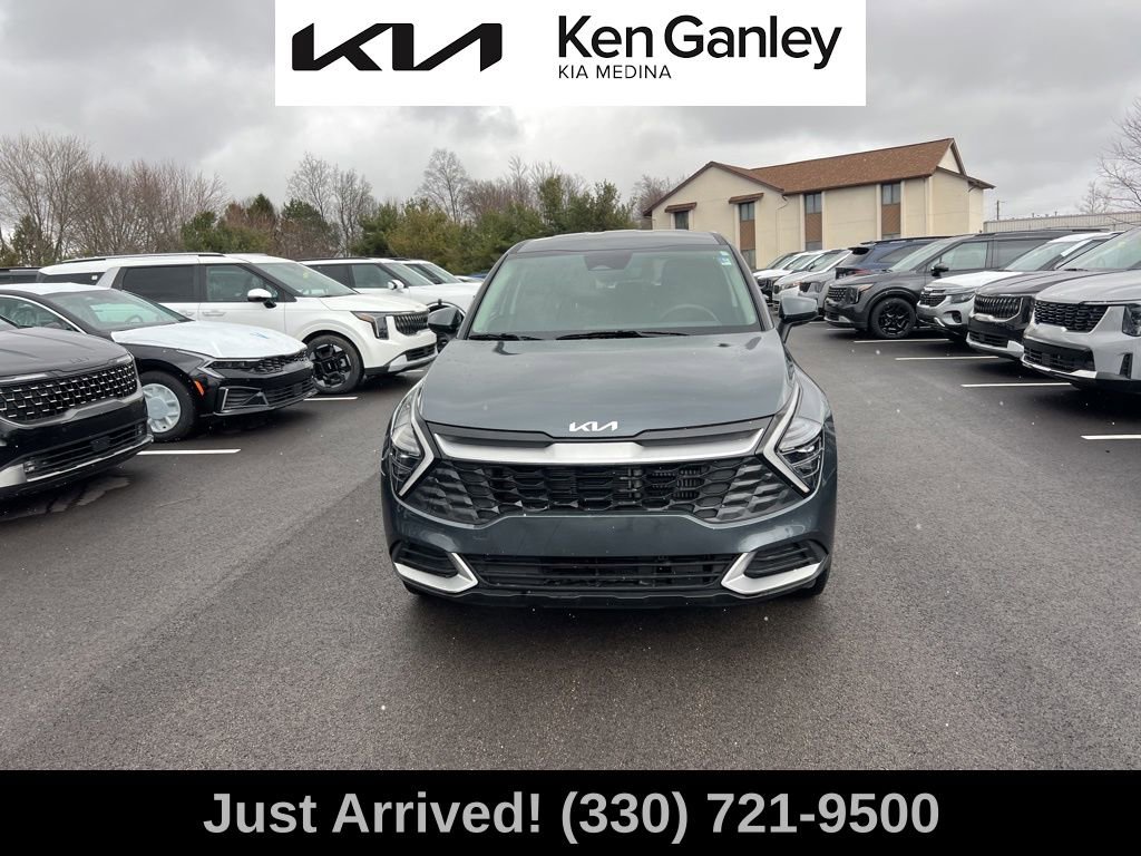 Certified 2025 Kia Sportage LX image 2