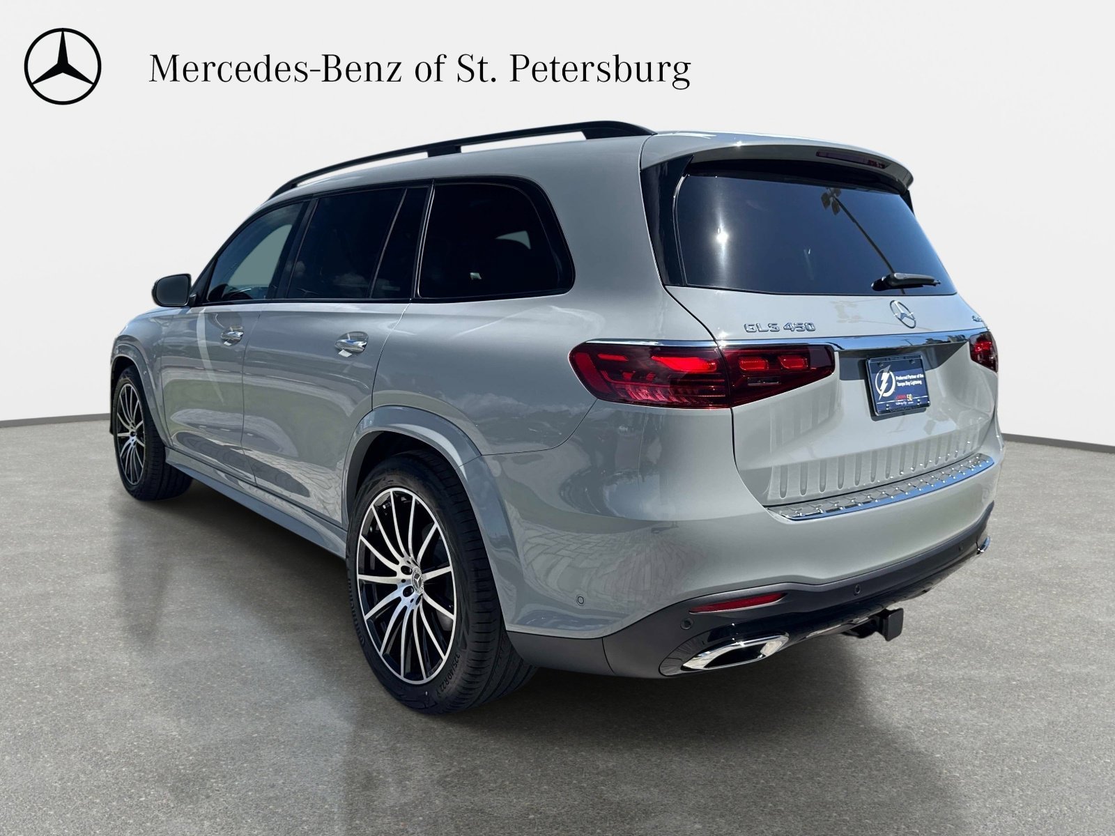 New 2026 Mercedes-Benz GLS 450 4MATIC image 4