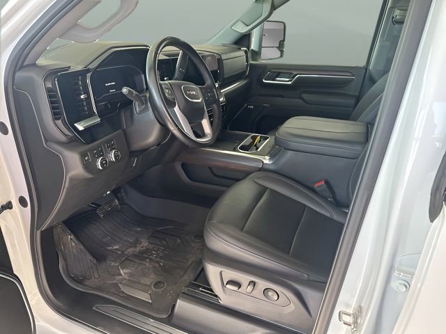 Used 2024 GMC Sierra 2500 SLT w/ SLT Convenience Package image 8