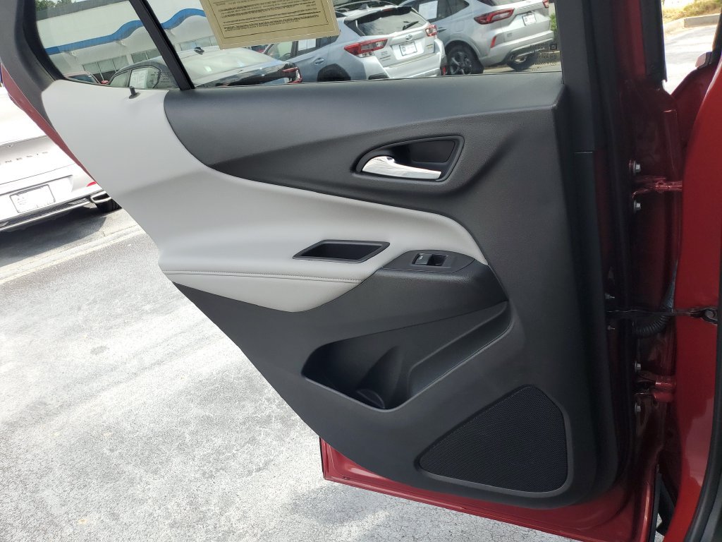 Used 2020 Chevrolet Equinox Premier FWD image 15