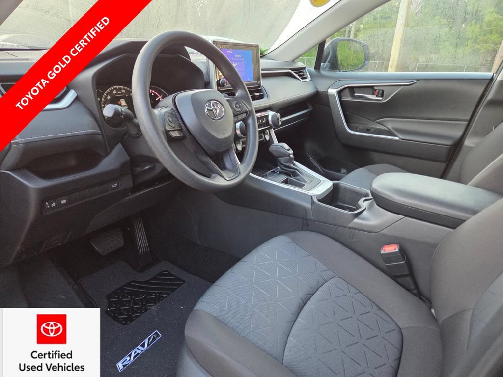Certified 2025 Toyota RAV4 XLE w/ Convenience Package FWD image 26