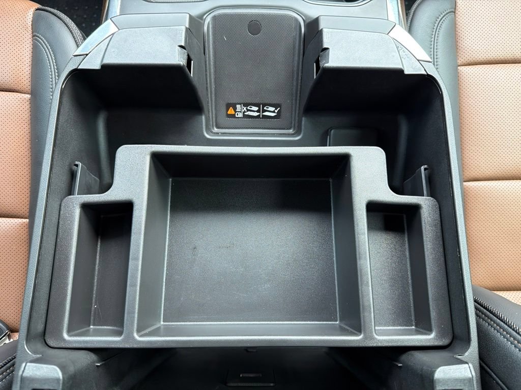 Used 2025 Chevrolet Silverado 1500 High Country w/ High Country Premium Package AWD/4WD image 44