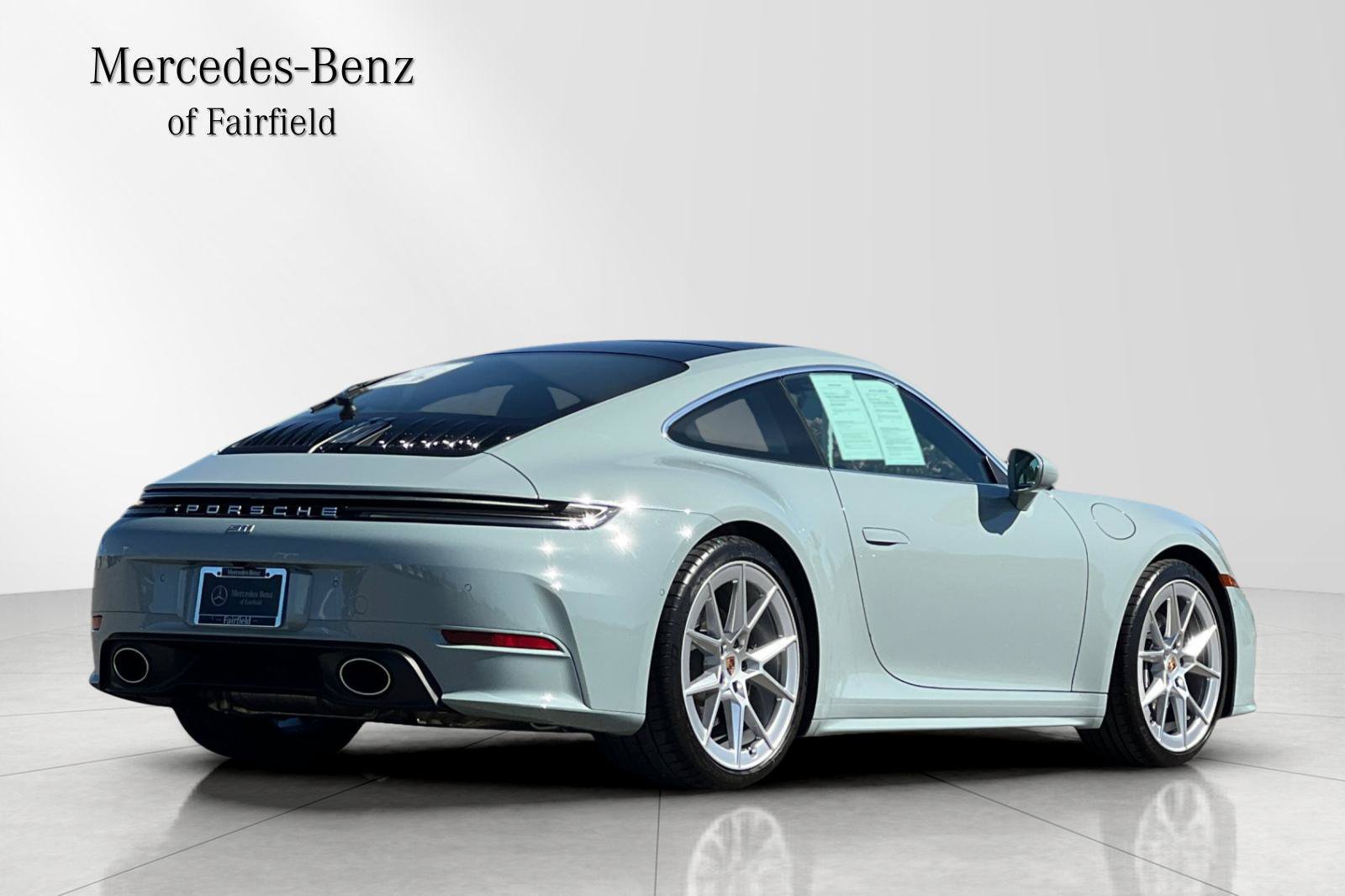 Used 2025 Porsche 911 Carrera RWD image 2