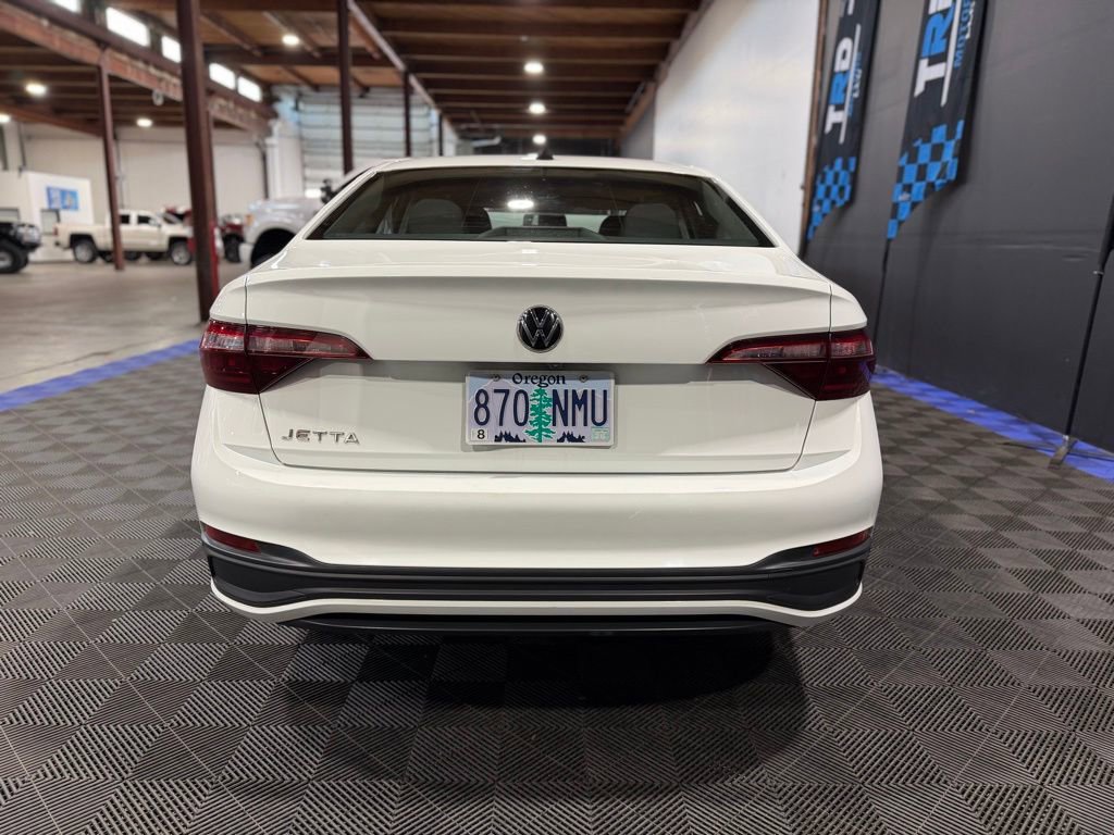Used 2022 Volkswagen Jetta S FWD image 4