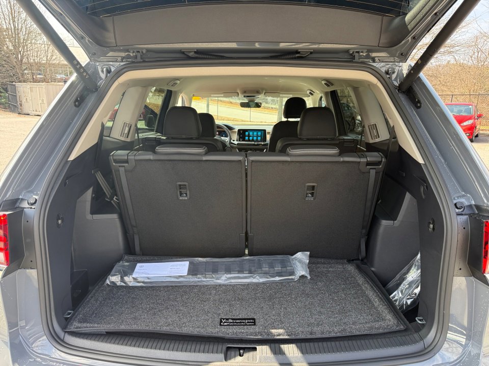 New 2026 Volkswagen Atlas SE image 15