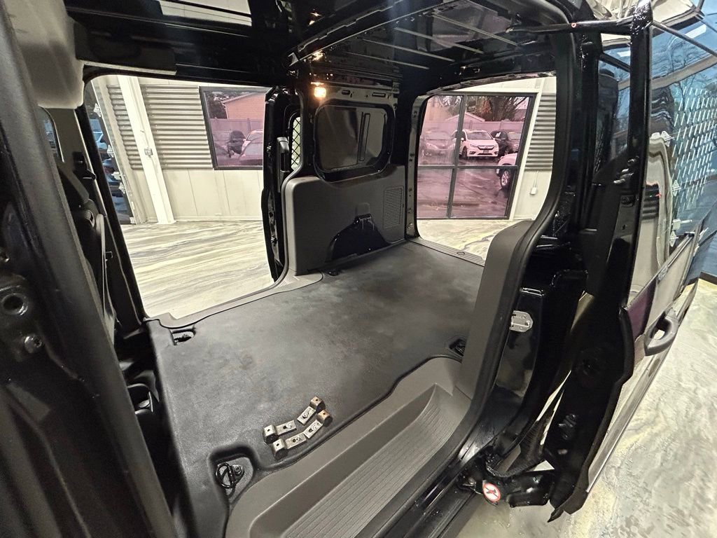 Used 2022 Ford Transit Connect XL image 43