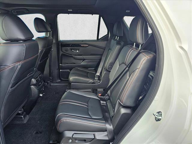 New 2025 Honda Pilot TrailSport image 13
