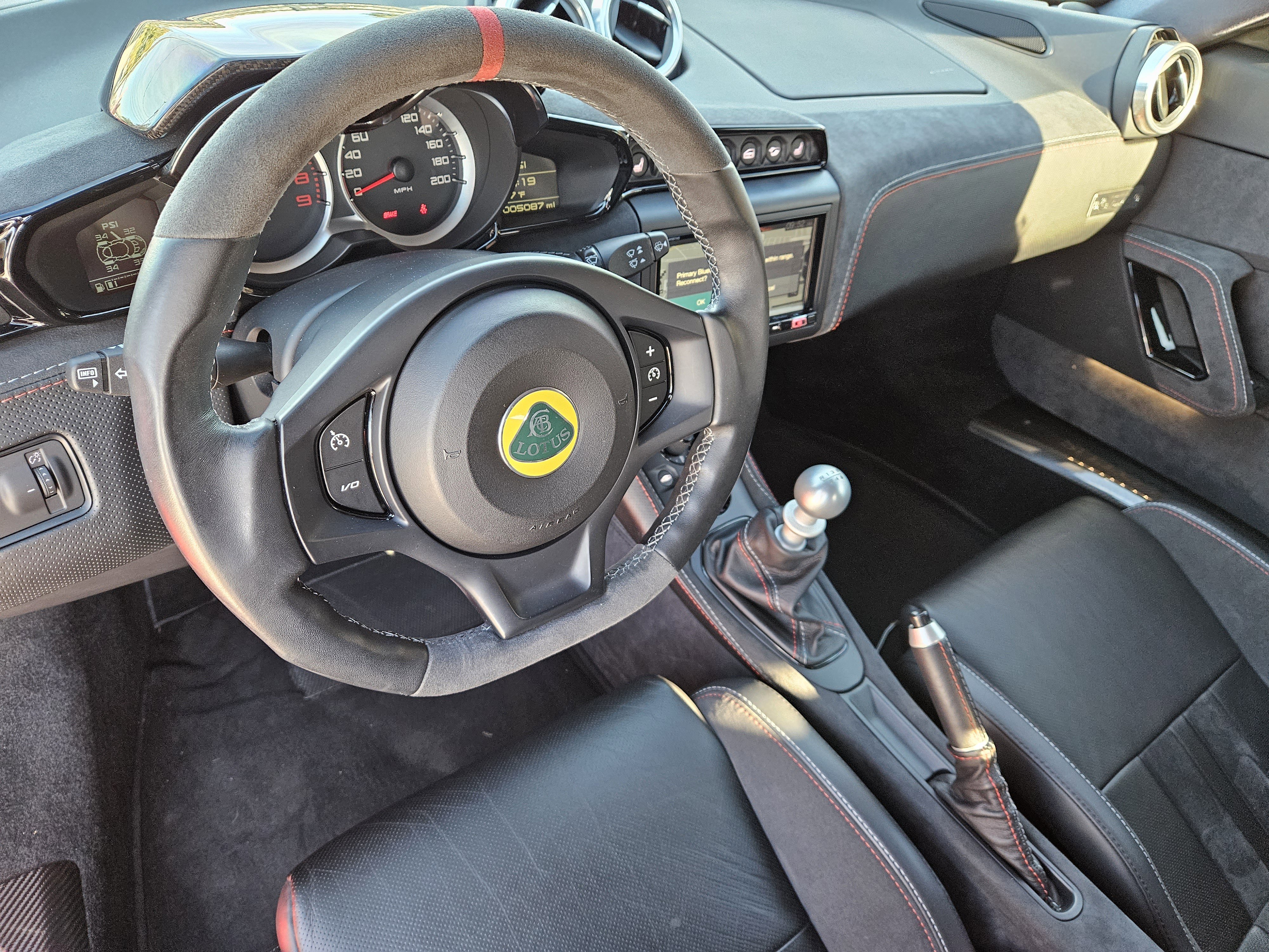 Used 2021 Lotus Evora image 27
