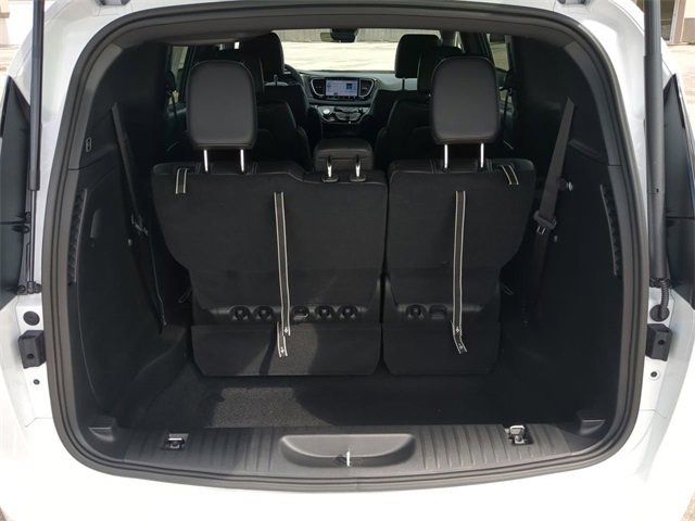 New 2026 Chrysler Voyager LX image 14