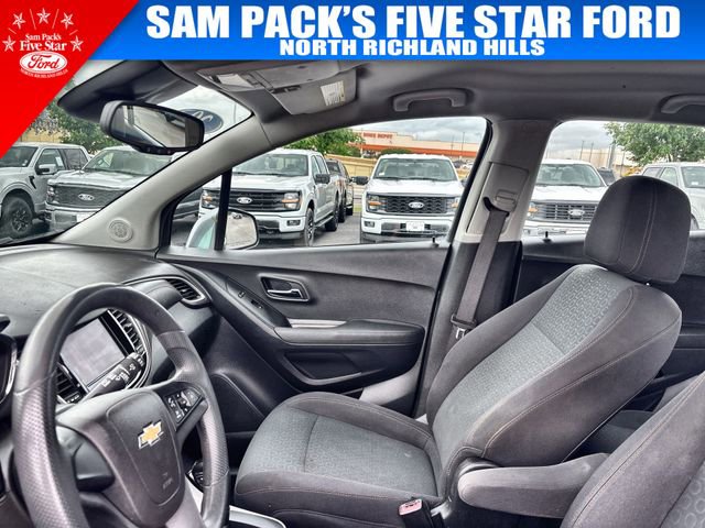 Used 2020 Chevrolet Trax LS image 13