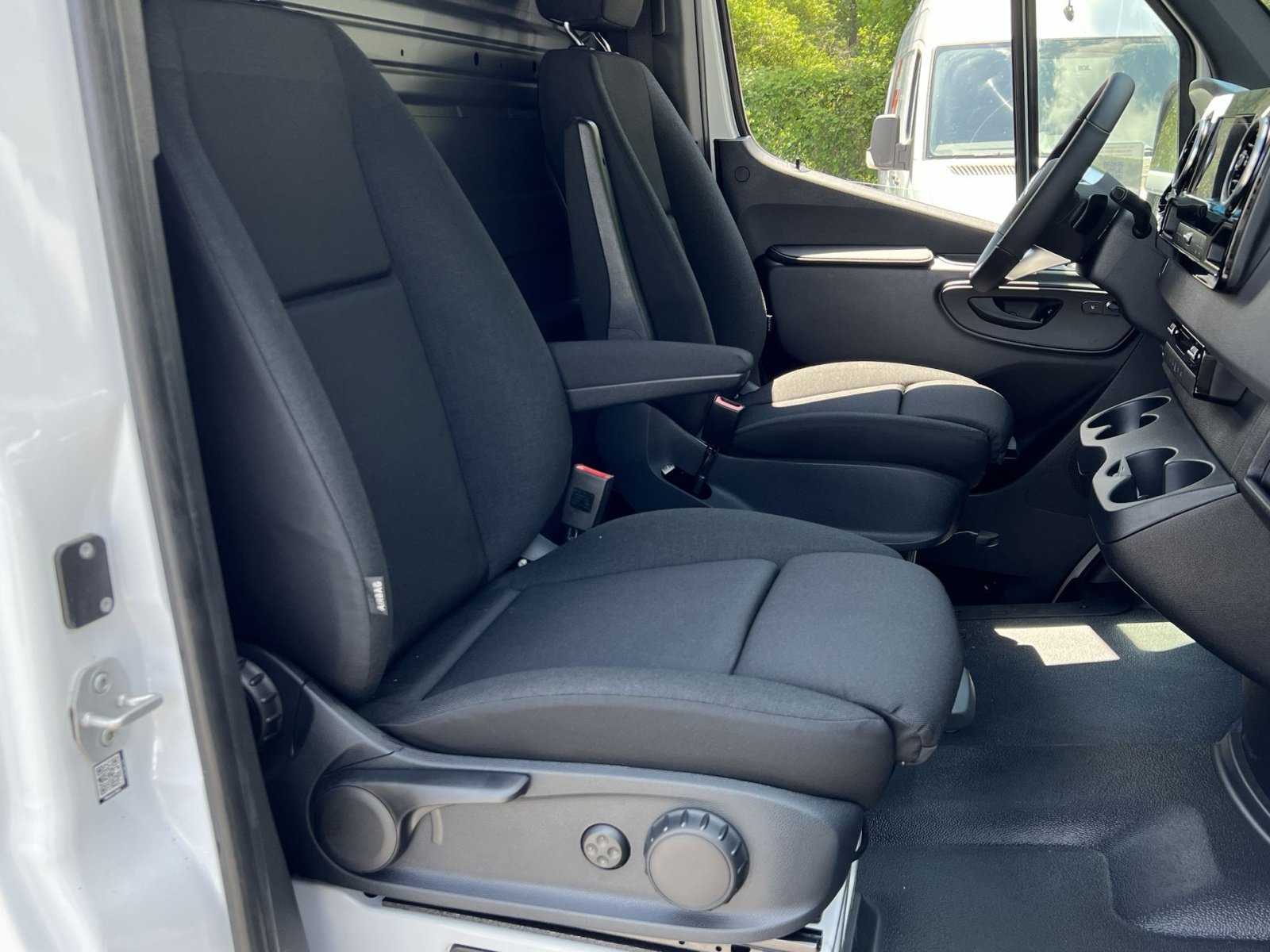New 2026 Mercedes-Benz Sprinter 2500 image 34