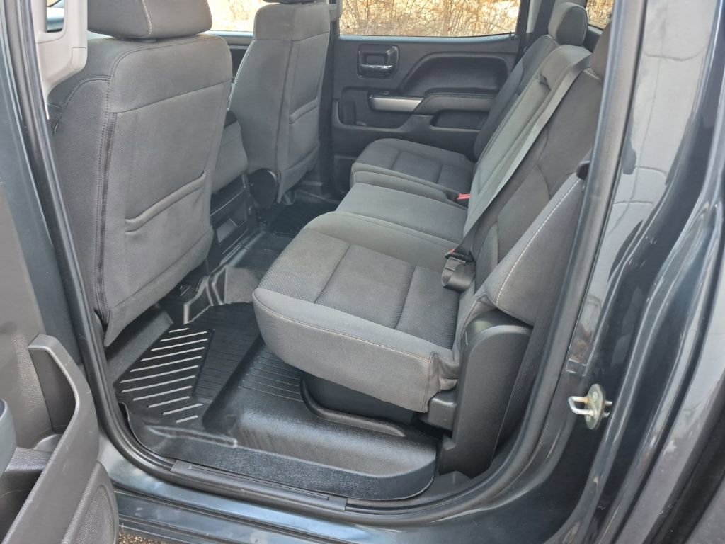 Used 2018 Chevrolet Silverado 1500 LT w/ All Star Edition image 12