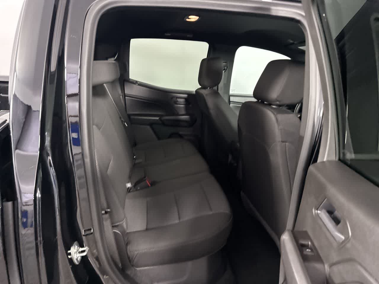Used 2026 Chevrolet Colorado W/T RWD image 22