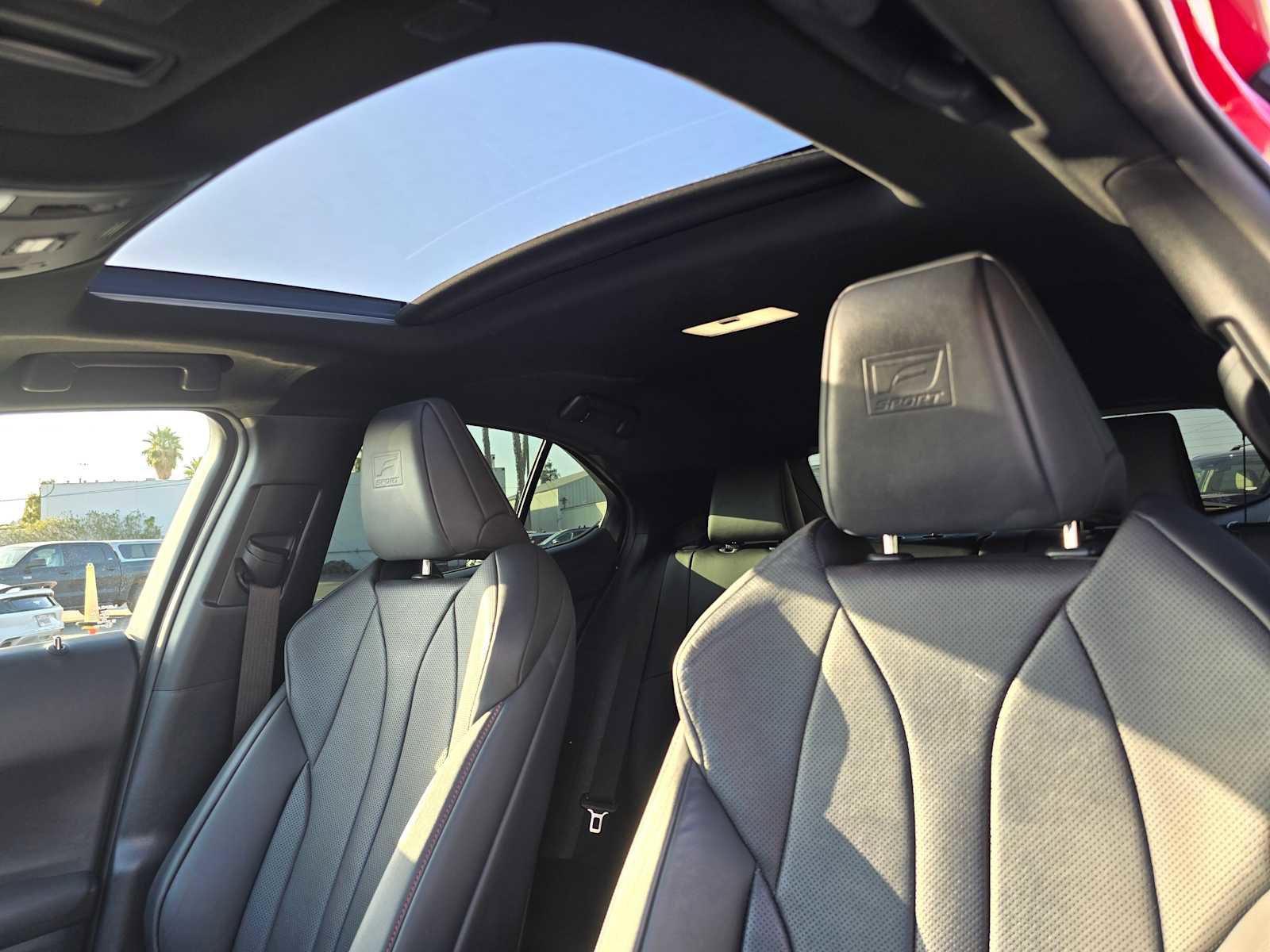 Used 2019 Lexus UX 250h F Sport image 22