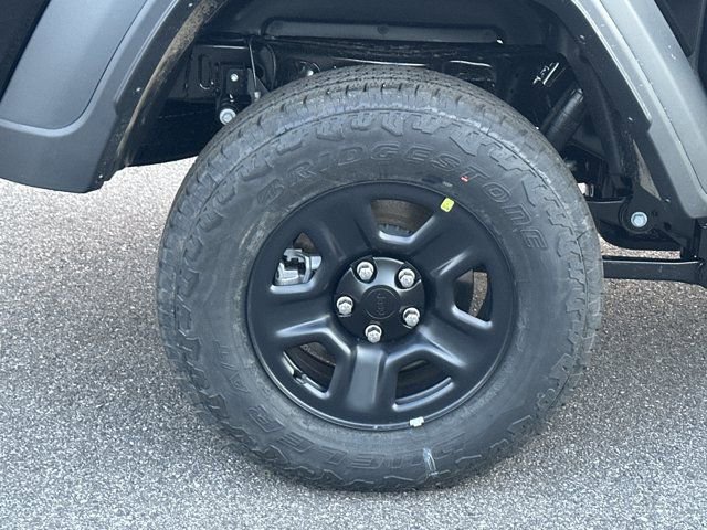 New 2026 Jeep Gladiator Sport image 17