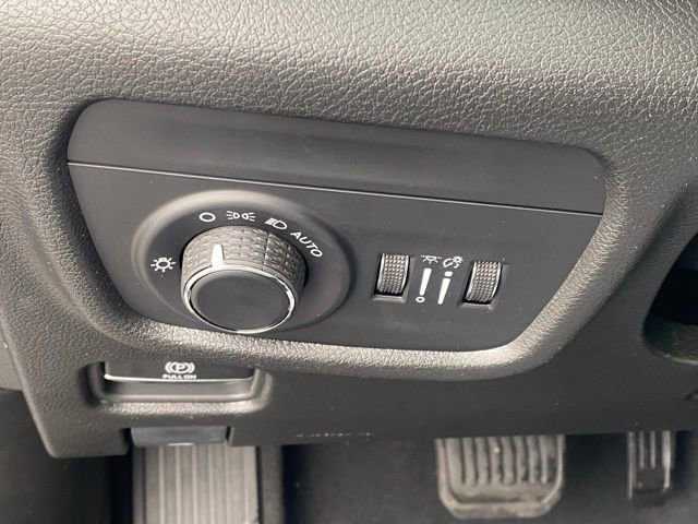 New 2025 Jeep Grand Cherokee L Laredo w/ Luxury Tech Group I image 25