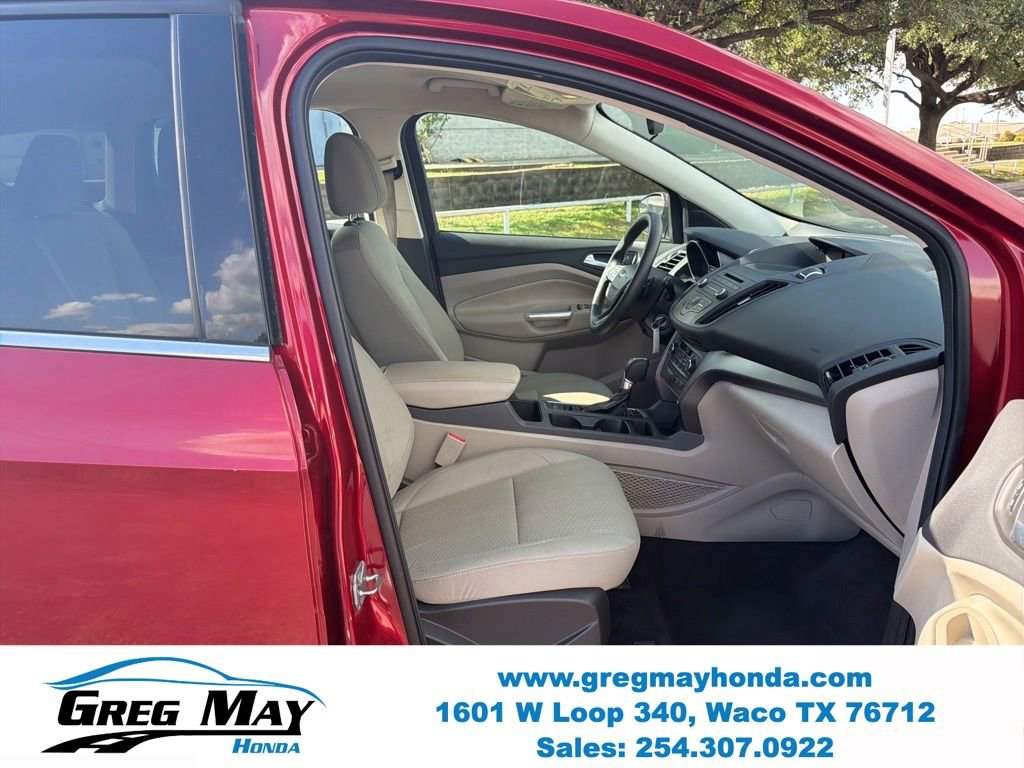 Used 2017 Ford Escape SE FWD image 25