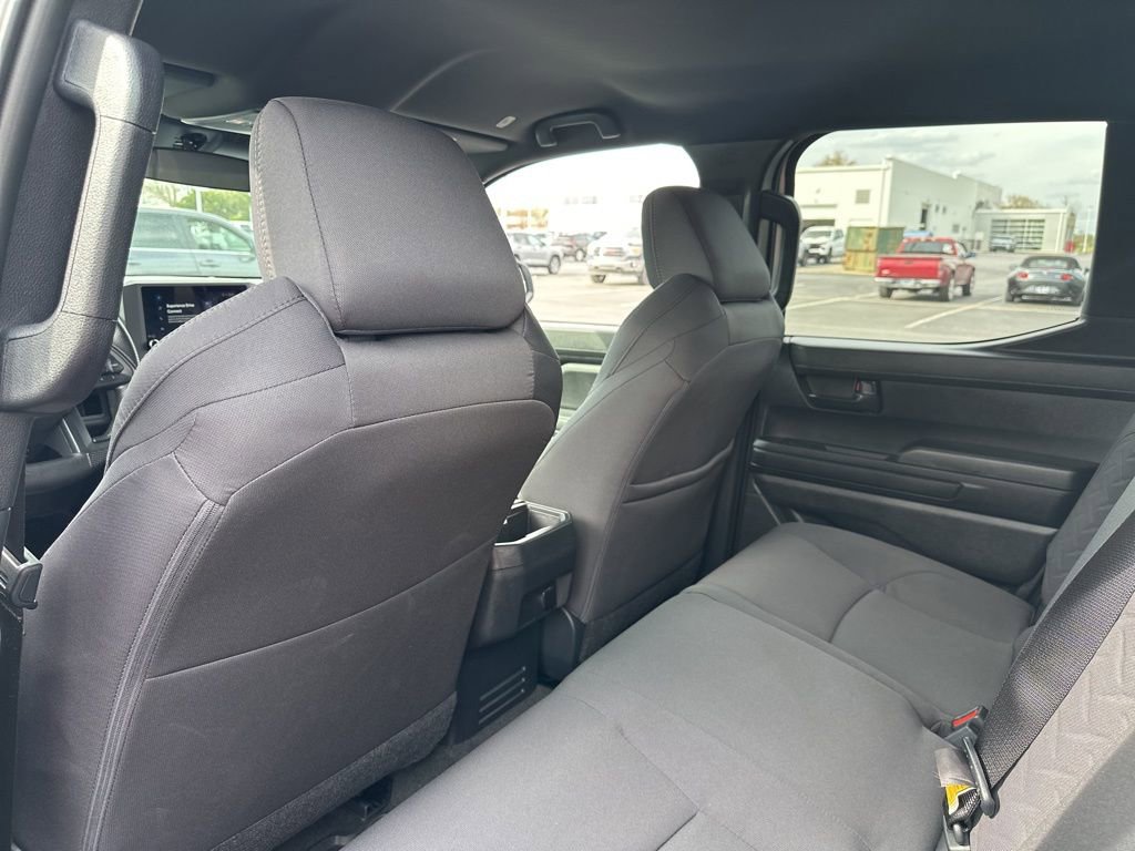 Certified 2025 Toyota Tacoma SR image 28
