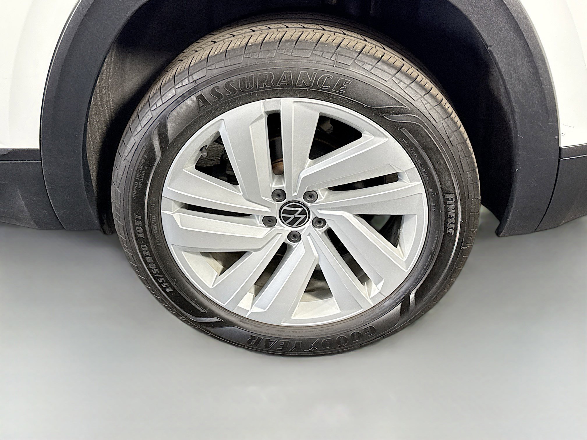 Used 2021 Volkswagen Atlas Cross Sport SE w/ Panoramic Sunroof Package AWD/4WD image 37