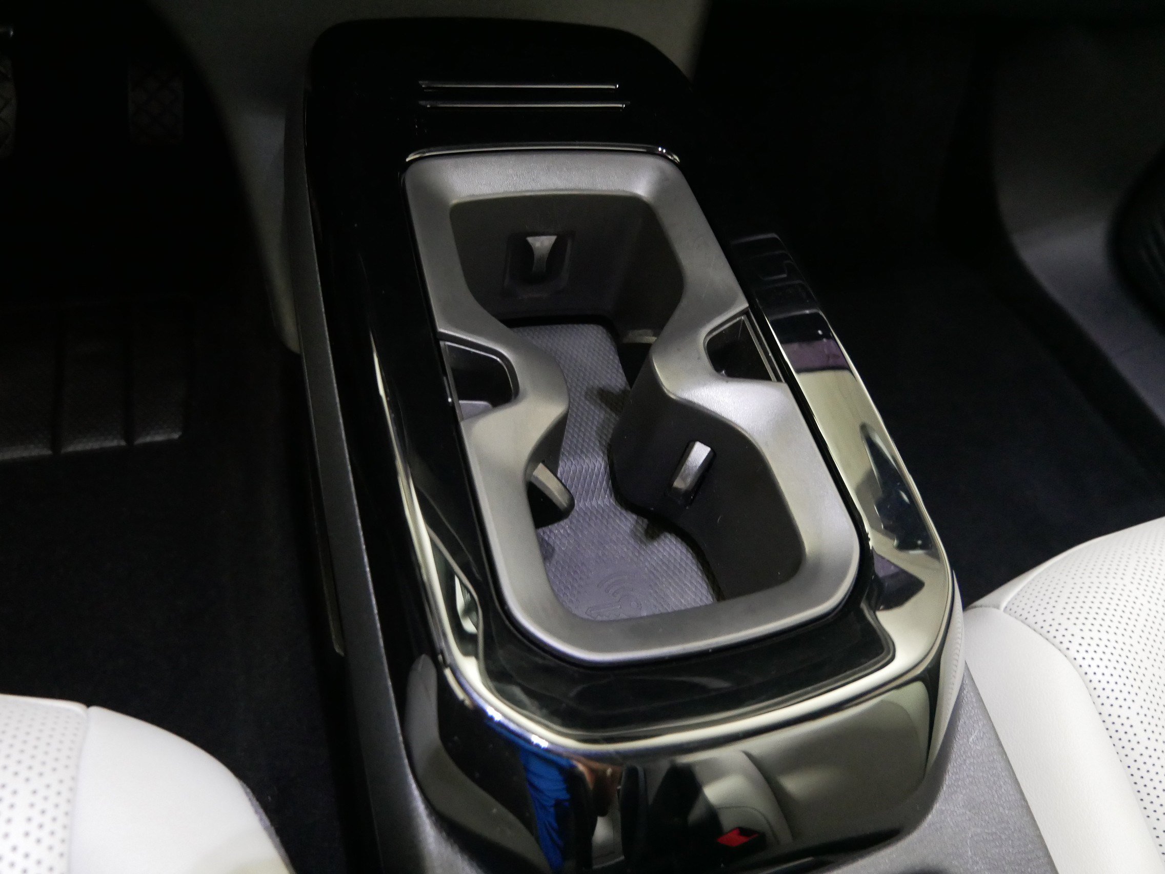 Certified 2022 Volkswagen ID.4 Pro S image 30