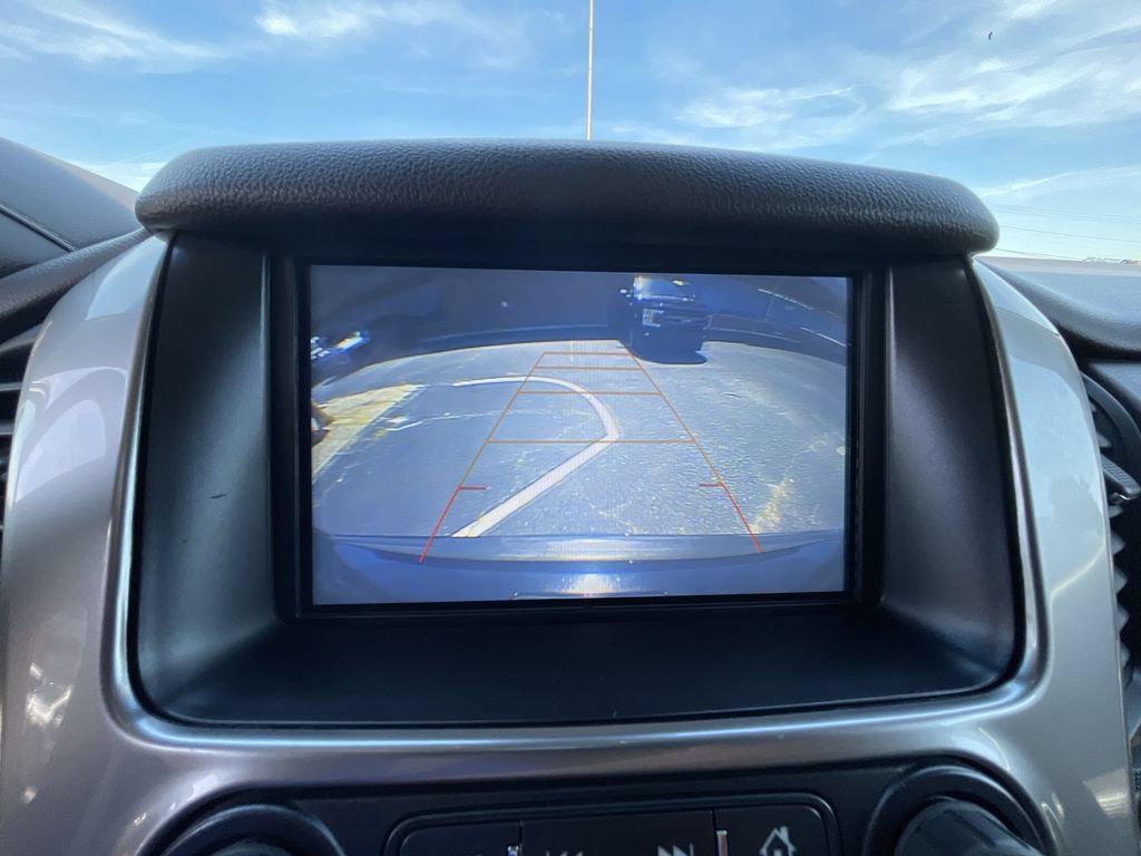 Used 2019 Chevrolet Suburban Premier RWD image 15