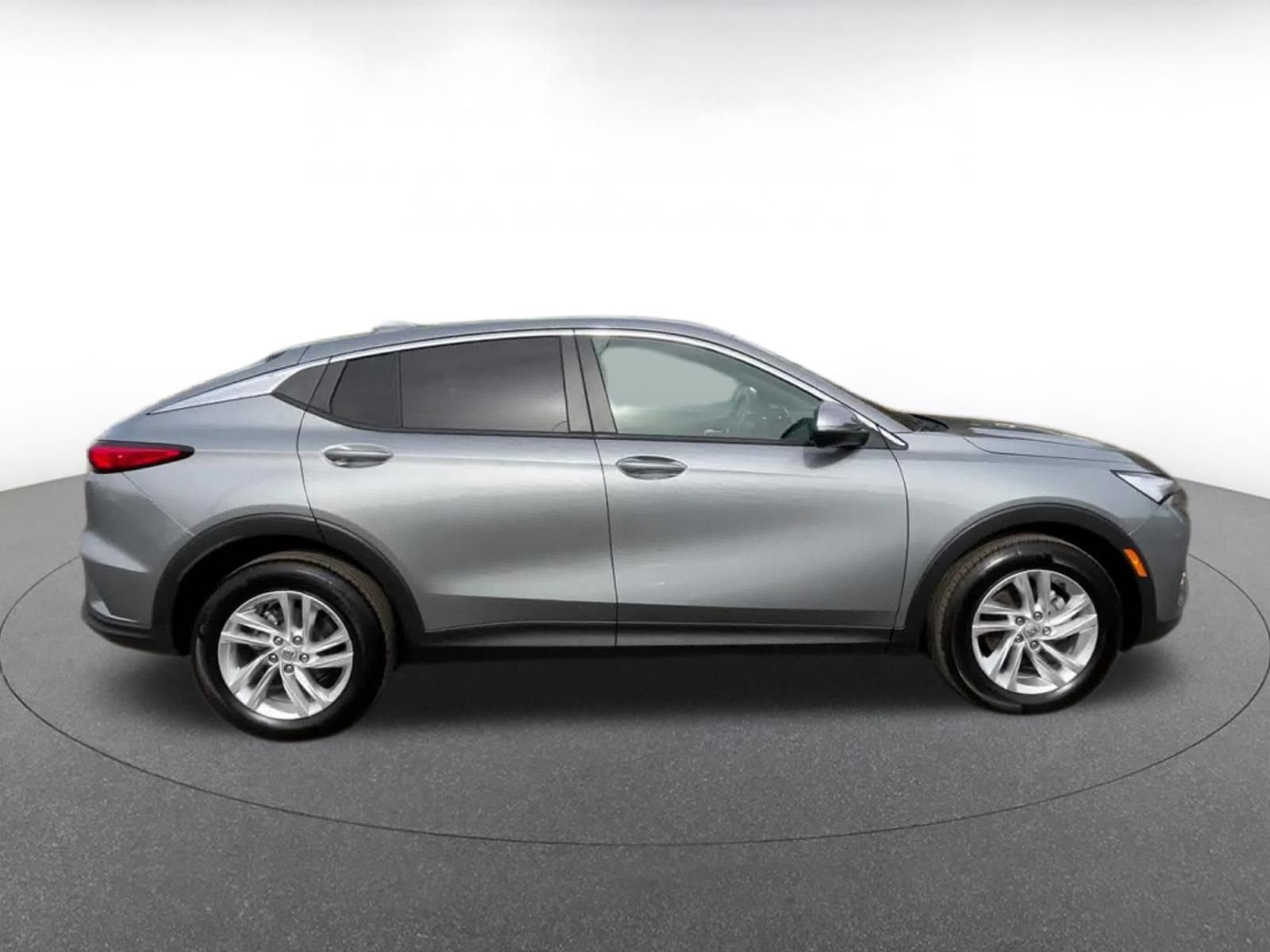 Used 2025 Buick Envista Preferred image 15