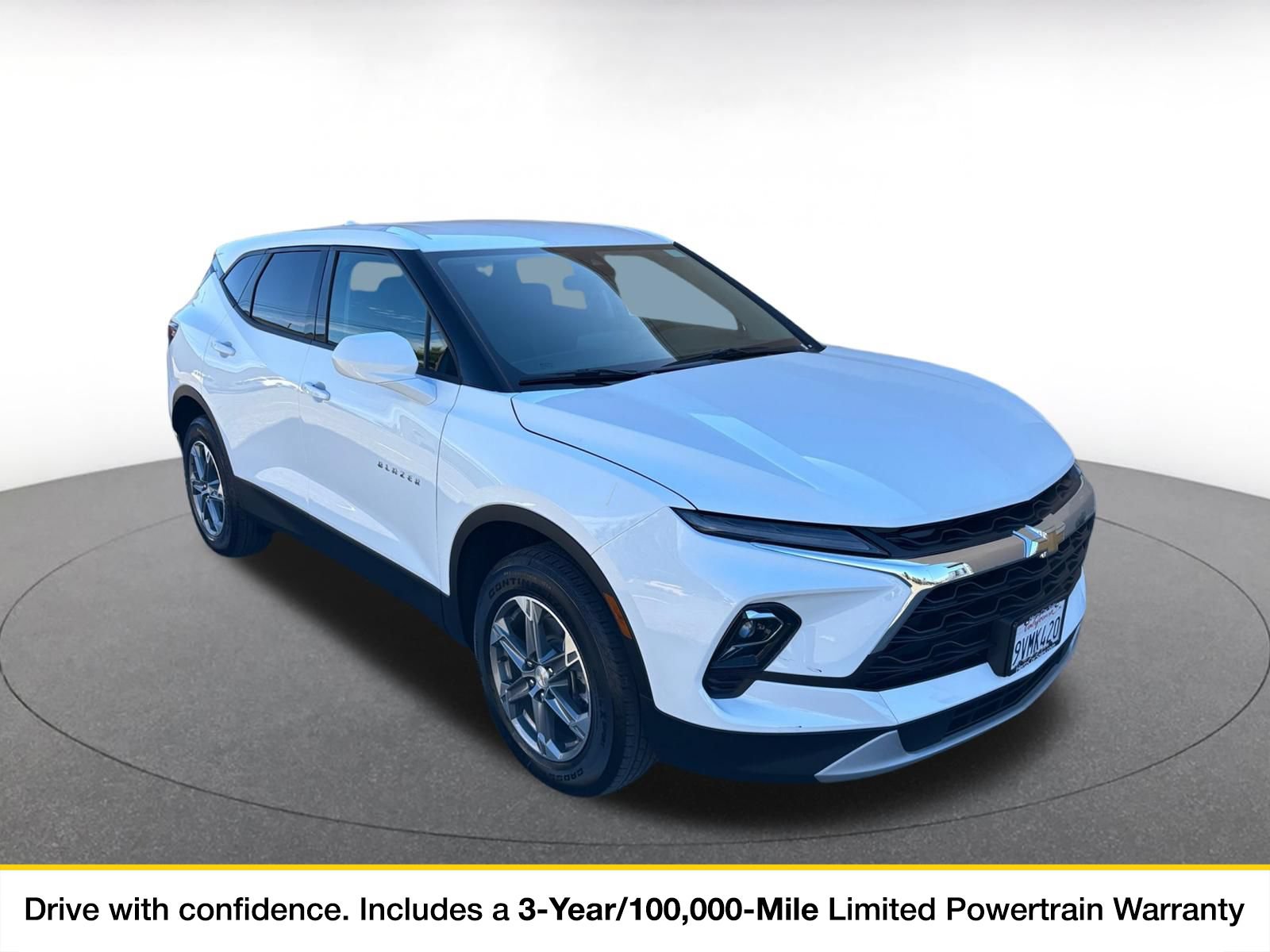 Used 2026 Chevrolet Blazer LT FWD image 1