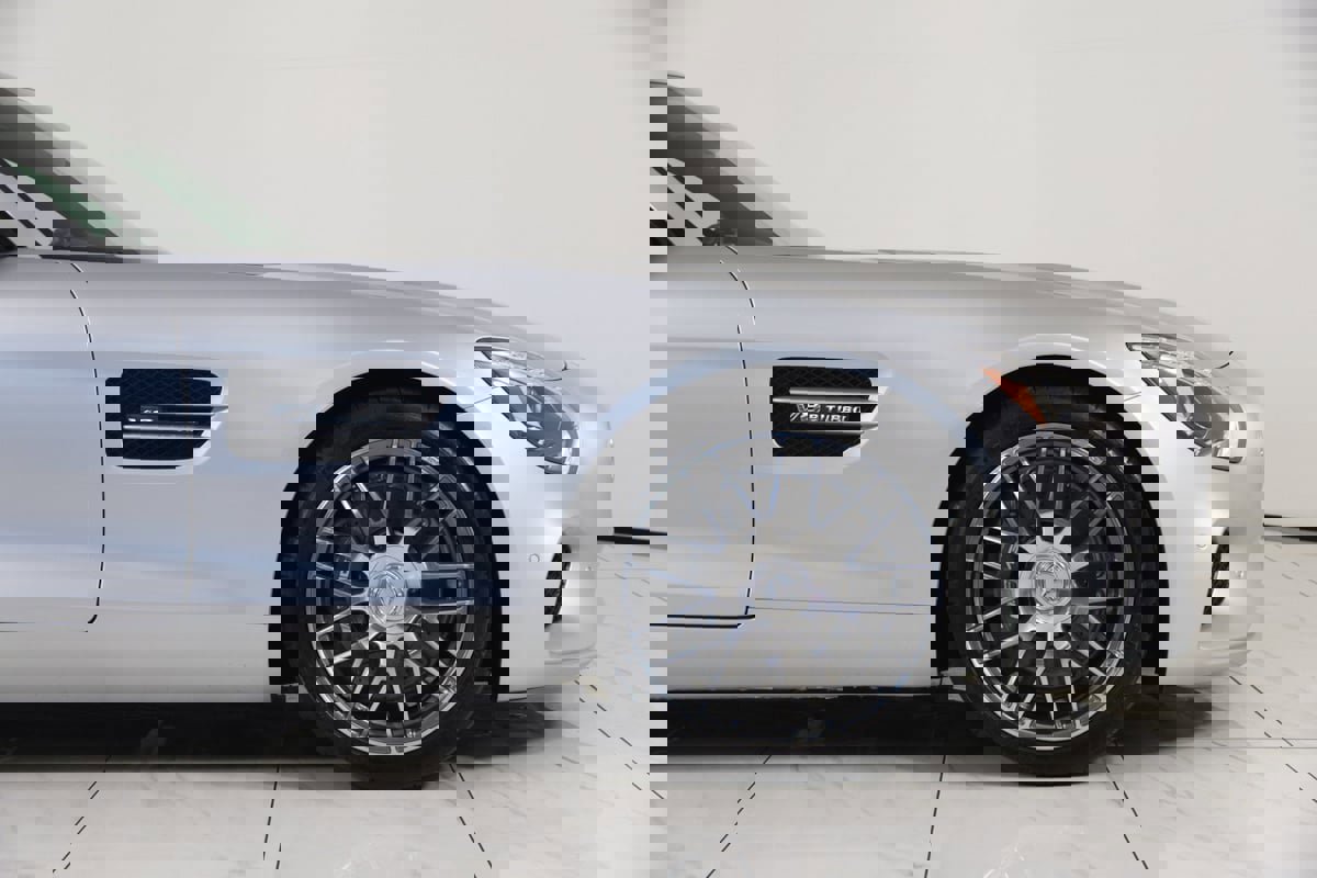 Used 2017 Mercedes-Benz AMG GT Coupe w/ Exclusive Interior Package image 84