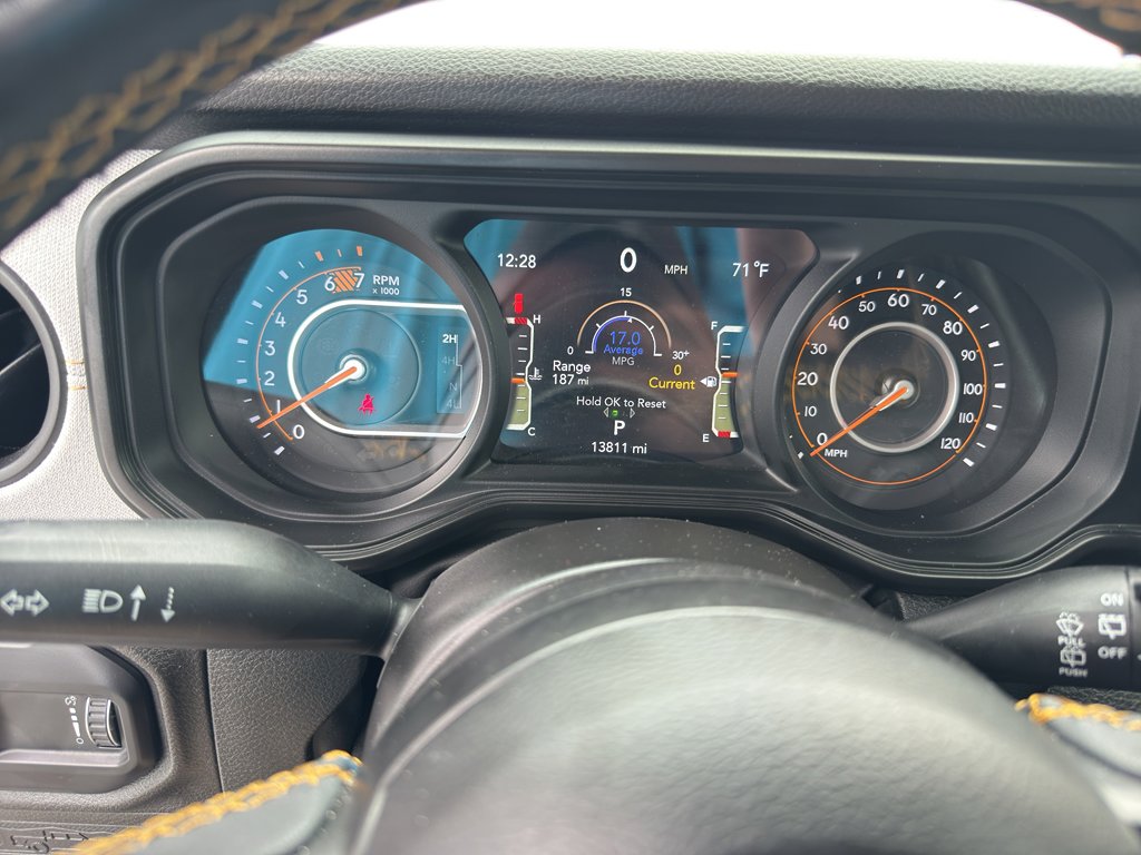 Used 2024 Jeep Wrangler Unlimited Sport AWD/4WD image 9
