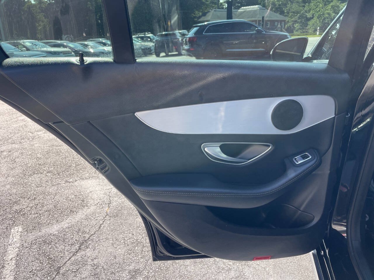 Used 2019 Mercedes-Benz C 300 Sedan w/ Premium Package image 22