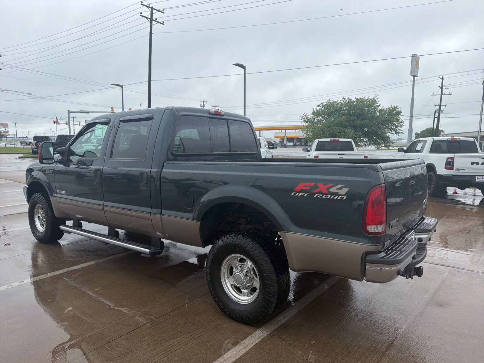Used 2004 Ford F350 Lariat AWD/4WD image 7