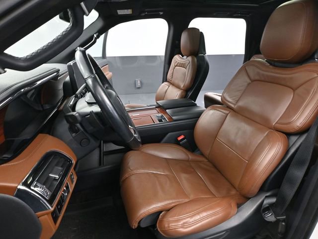 Used 2023 Lincoln Navigator L Reserve w/ Equipment Group 201A image 24